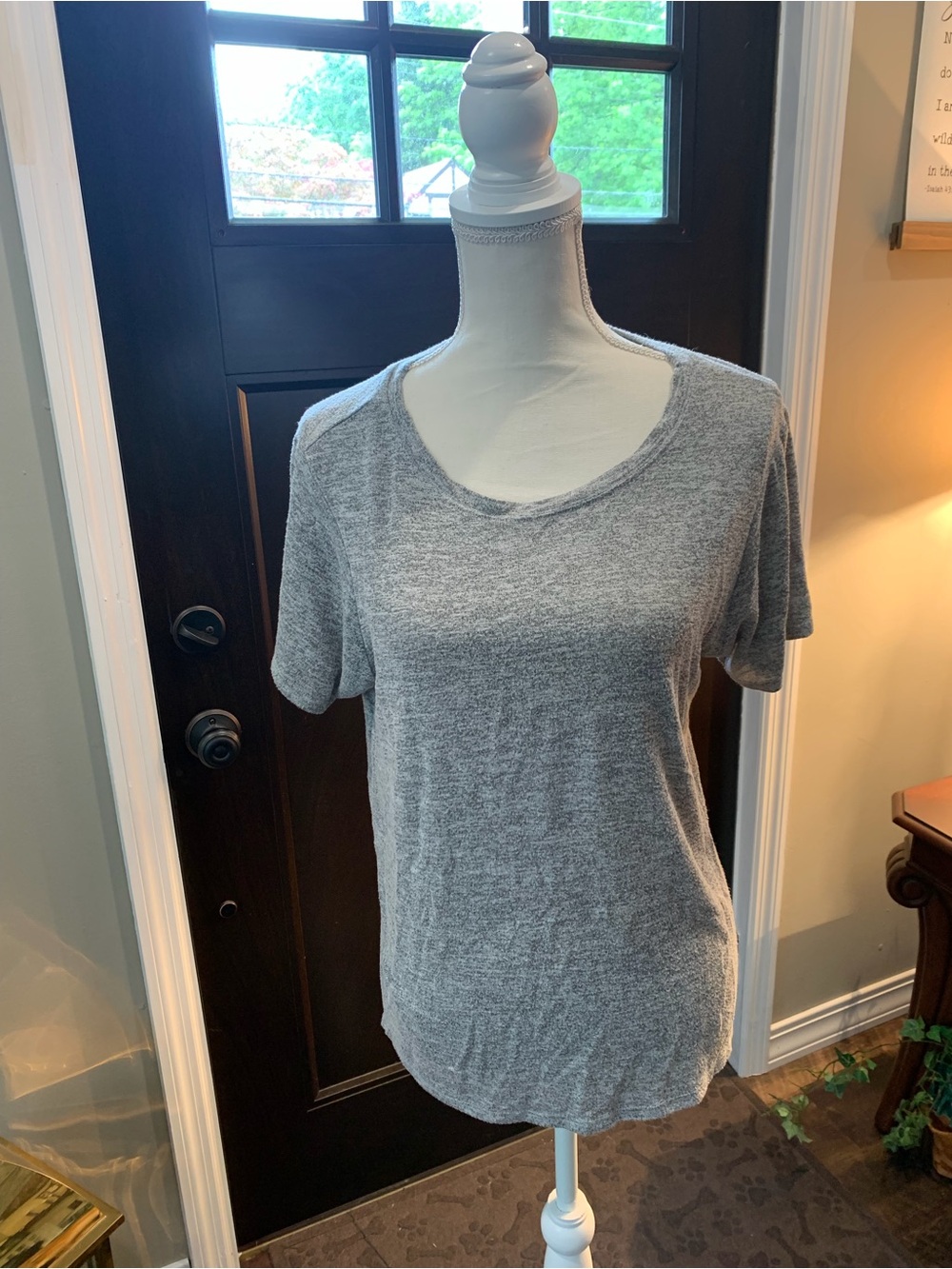 Market & Spruce Soft Heather Gray Short Sleeve Scoop Neck Top